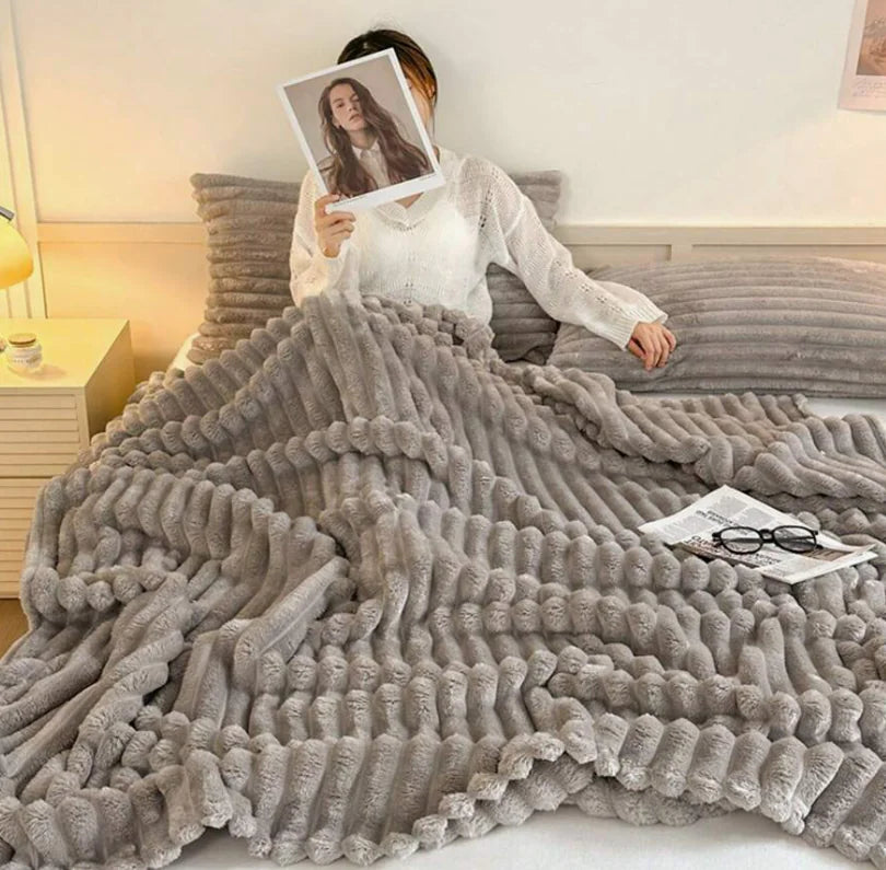 Heavyweight Flannel Blanket – Soft, Warm & Durable Comfort for Home or Travel