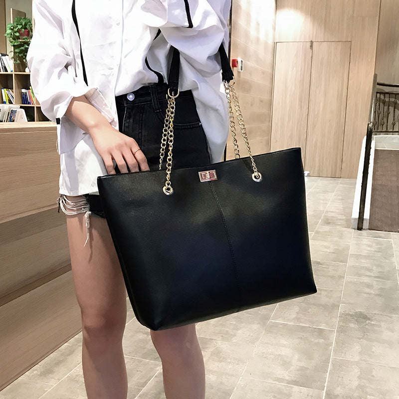 Chain Shoulder Bag Handbag – Sleek Everyday Tote with Elegant Gold Chain Strap