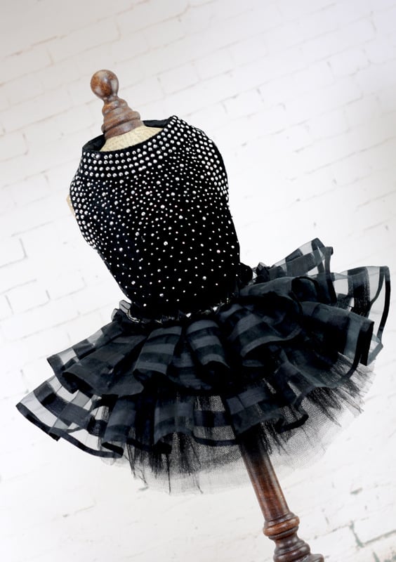 Dog Skirt Pet Wedding Dress – Elegant Dacron Gown for Special Occasions (XS–XL, Black)
