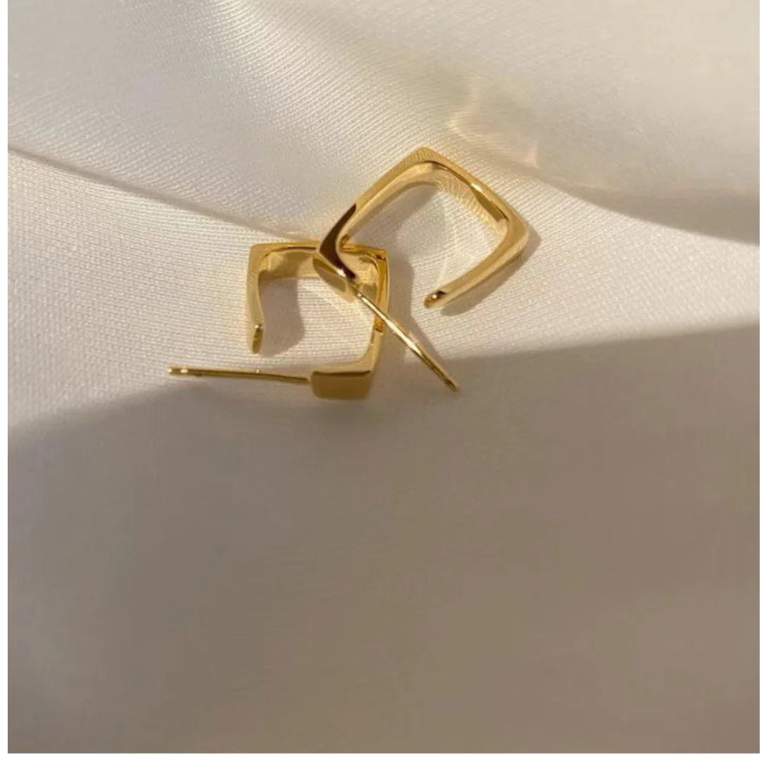 Stanley Earrings – Lightweight Geometric Gold-Plated Statement Earrings