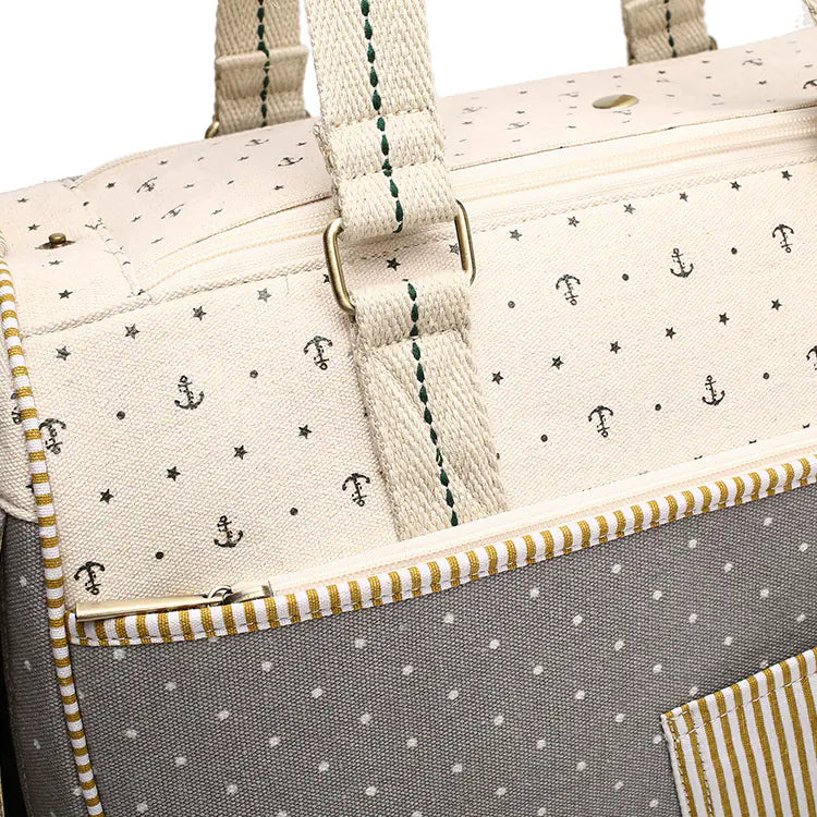 Canvas Pet Carrier Bag – Durable, Stylish Travel Space for Small to Medium Pets