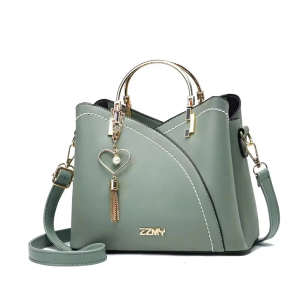 Street Chic Medium PU Leather Handbag – Stylish Everyday Essential