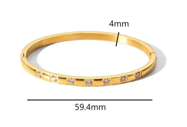 Luxe Star Buckle Bracelet: Modern Elegance Meets Durability