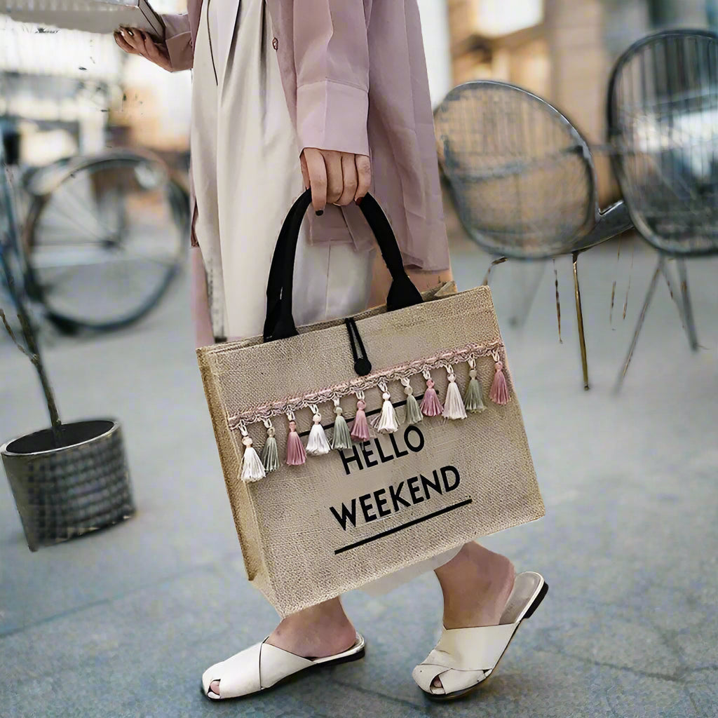 Summer Beach Bag: Perfect for Seaside Adventures