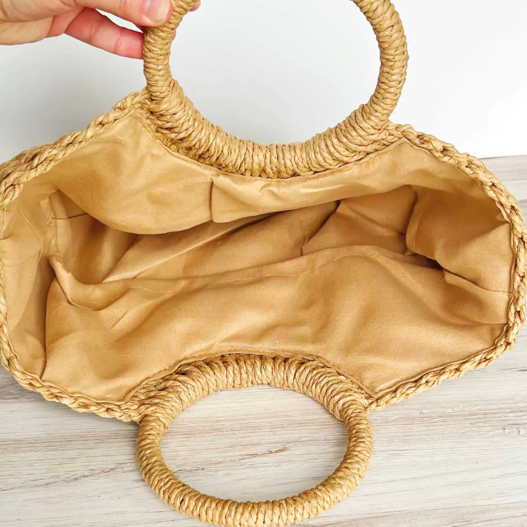 Spring Cyrus Beach Bag: Handcrafted Round Straw Tote