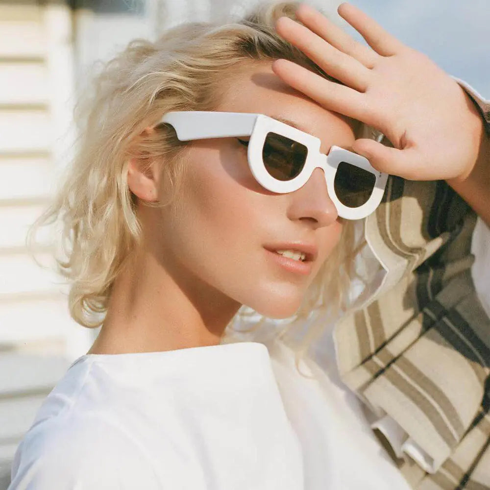 unisex Vintage Irregular Thick Frame Sunglasses – Bold Retro Style with UV400 Protection (230mm Width)
