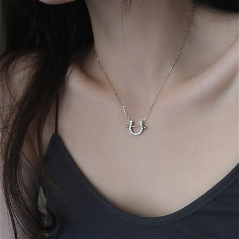 Horseshoe Zircon Necklace & Earrings: A Touch of Elegance and Luck