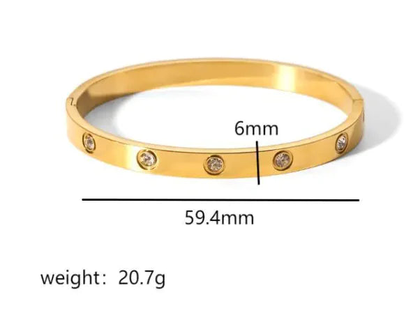 Luxe Star Buckle Bracelet: Modern Elegance Meets Durability