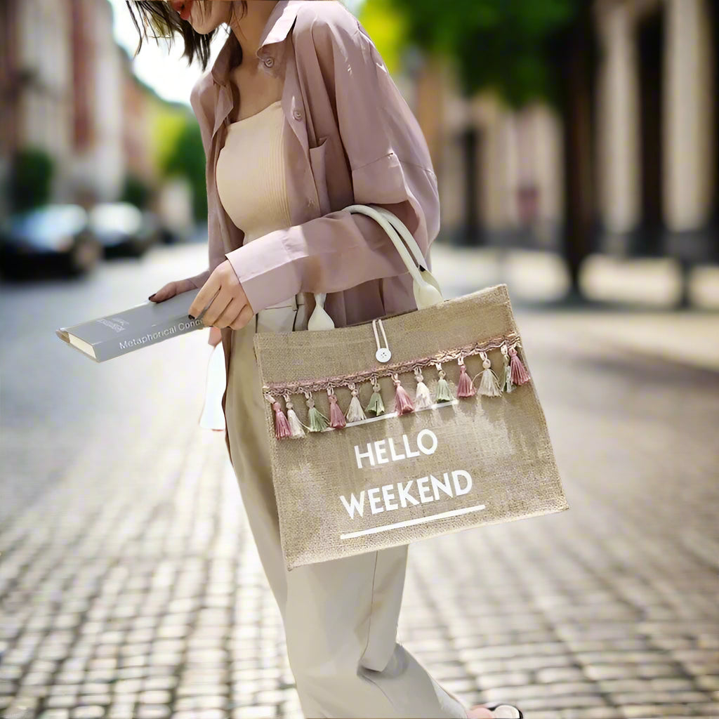 Summer Beach Bag: Perfect for Seaside Adventures