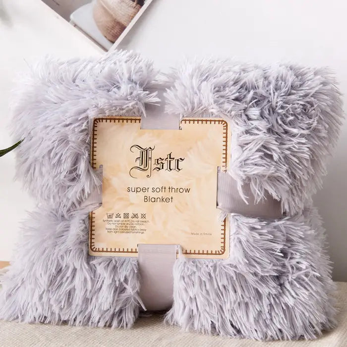 Light Gray Flannel Blanket – Plush & Fluffy Soft Throw for Home & Office (Multiple Sizes)