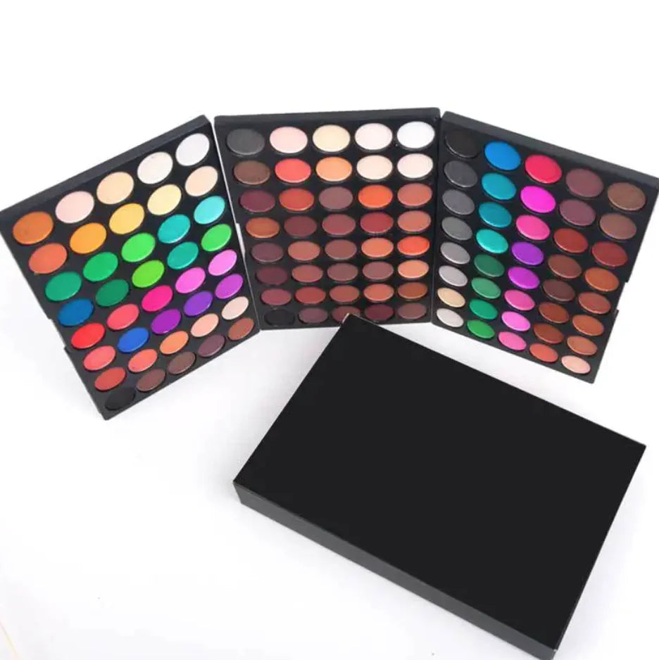Unlock Effortless Glam with This Pigment-Rich Eyeshadow Compact