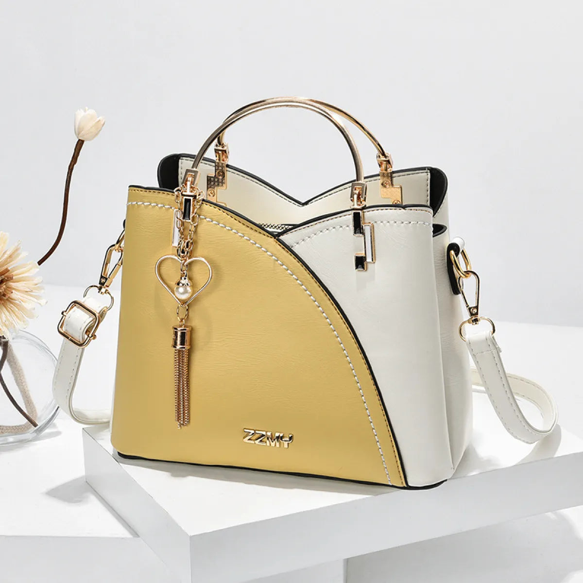 Street Chic Medium PU Leather Handbag – Stylish Everyday Essential