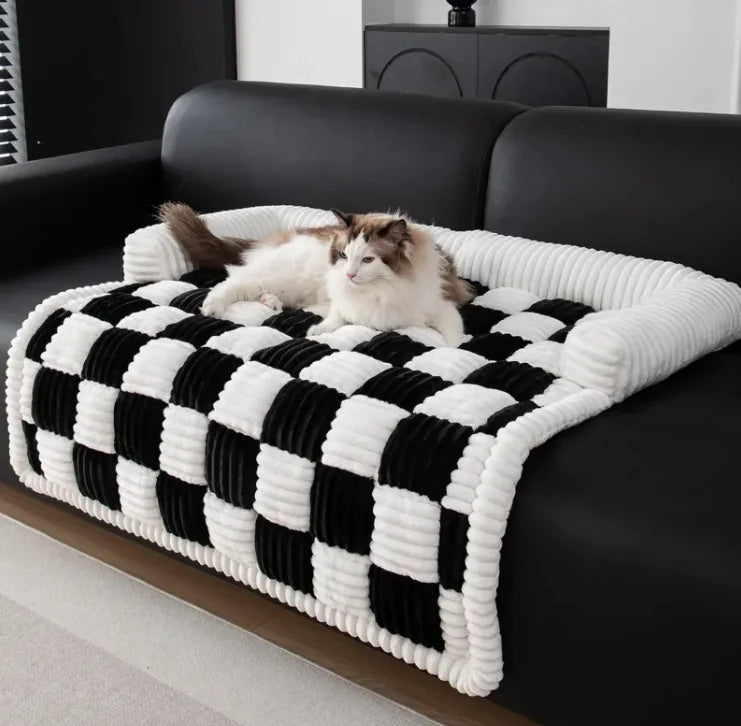 Plush Round Pet Bed – Thickened Warmth for Cozy Sleep