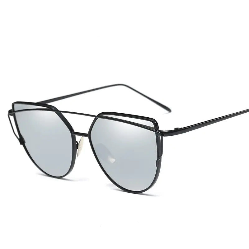 Metal Frame Sunglasses – Sleek and Sophisticated Eyewear for Everyday Glamour