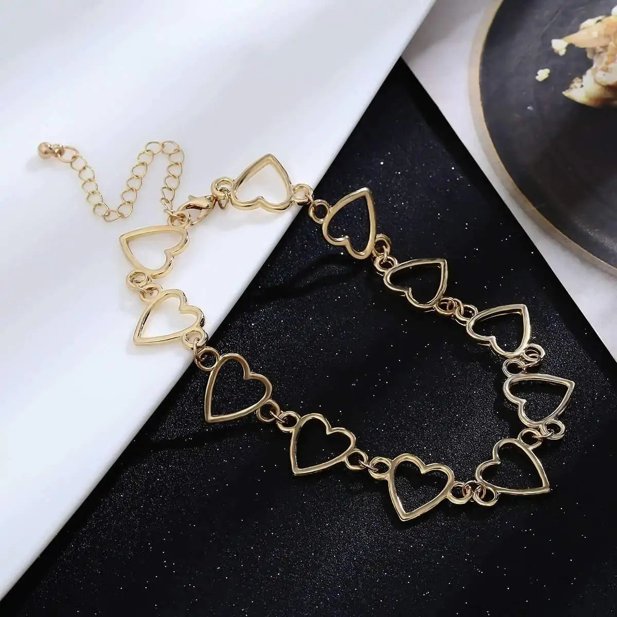 Hallow Heart Choker Necklace