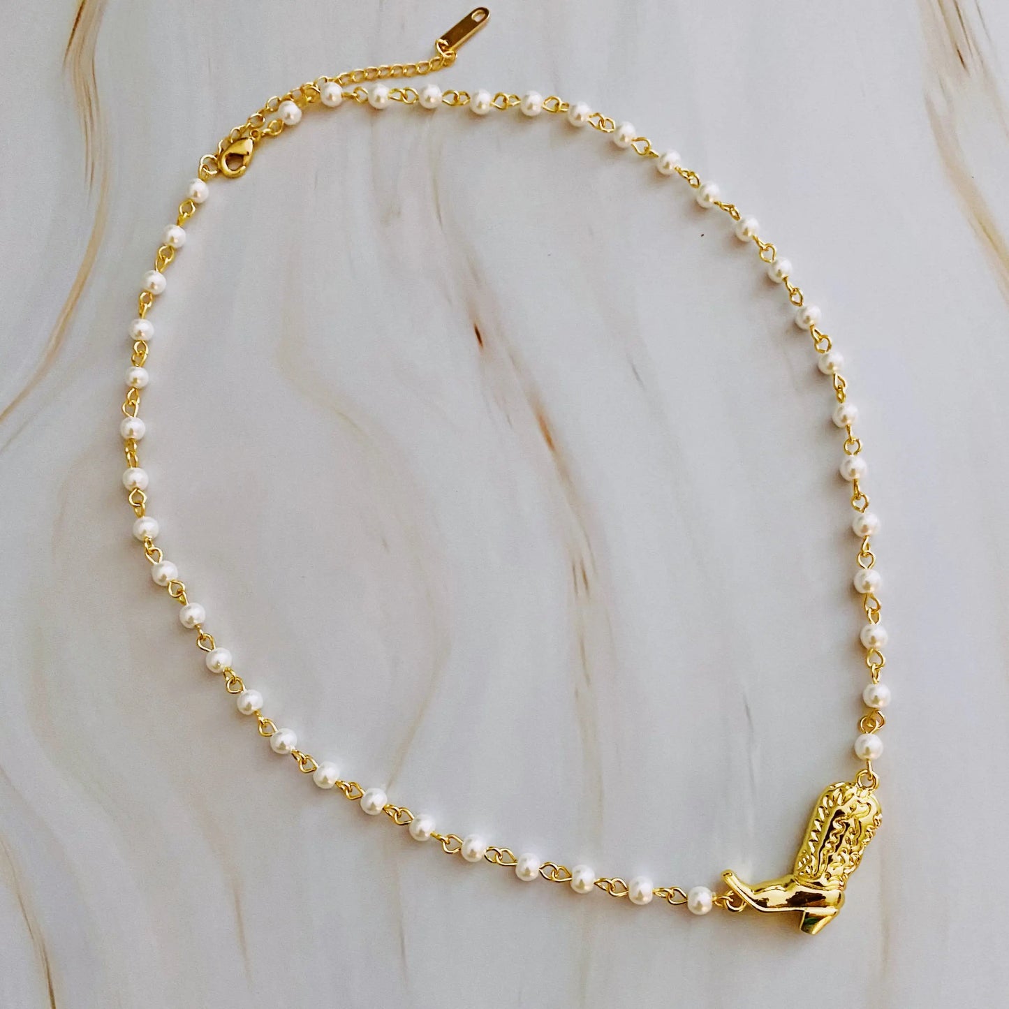 Cowgirl Boot Pearl Chain Necklace – A Bold Statement of Western Elegance