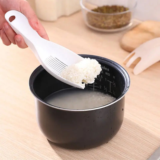 Multi-functional Colander/Strainer & Rice/Pasta Washing Spoon – Lightweight PP Kitchen Gadget for Easy Cleaning