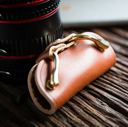 Brown Cowhide Key Organizer – Premium Leather Key Pouch with Metal Buckle Closure