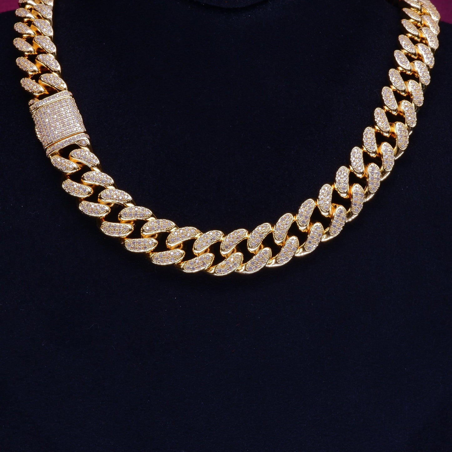 Flip Buckle Iced Cuban Link Chain Necklace – Gold-Plated Statement Piece