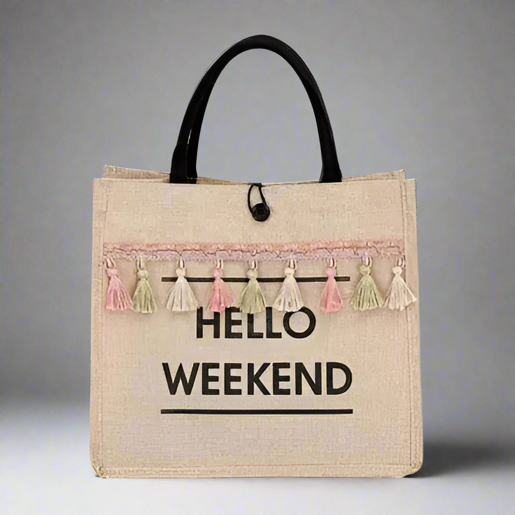 Summer Beach Bag: Perfect for Seaside Adventures