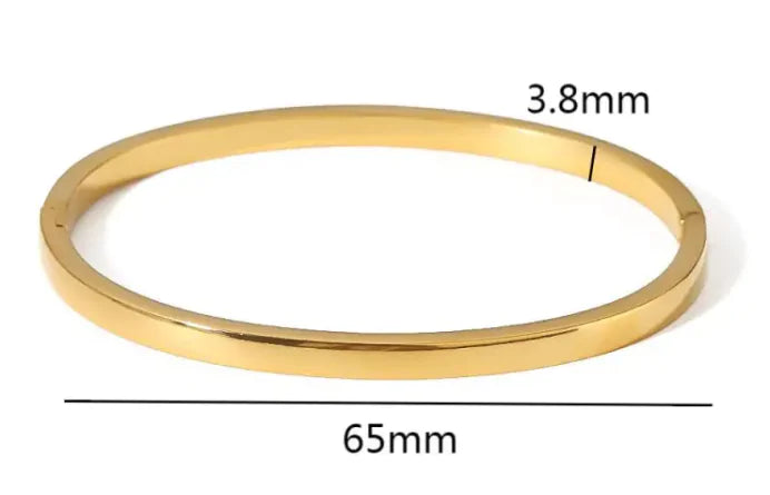 Luxe Star Buckle Bracelet: Modern Elegance Meets Durability