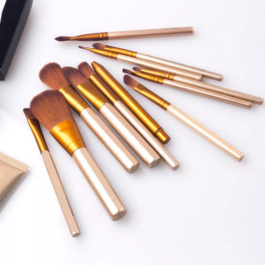 12-Piece Makeup Brush Set in Iron Box – Professional Quality, Travel-Friendly Design (Gold Finish)