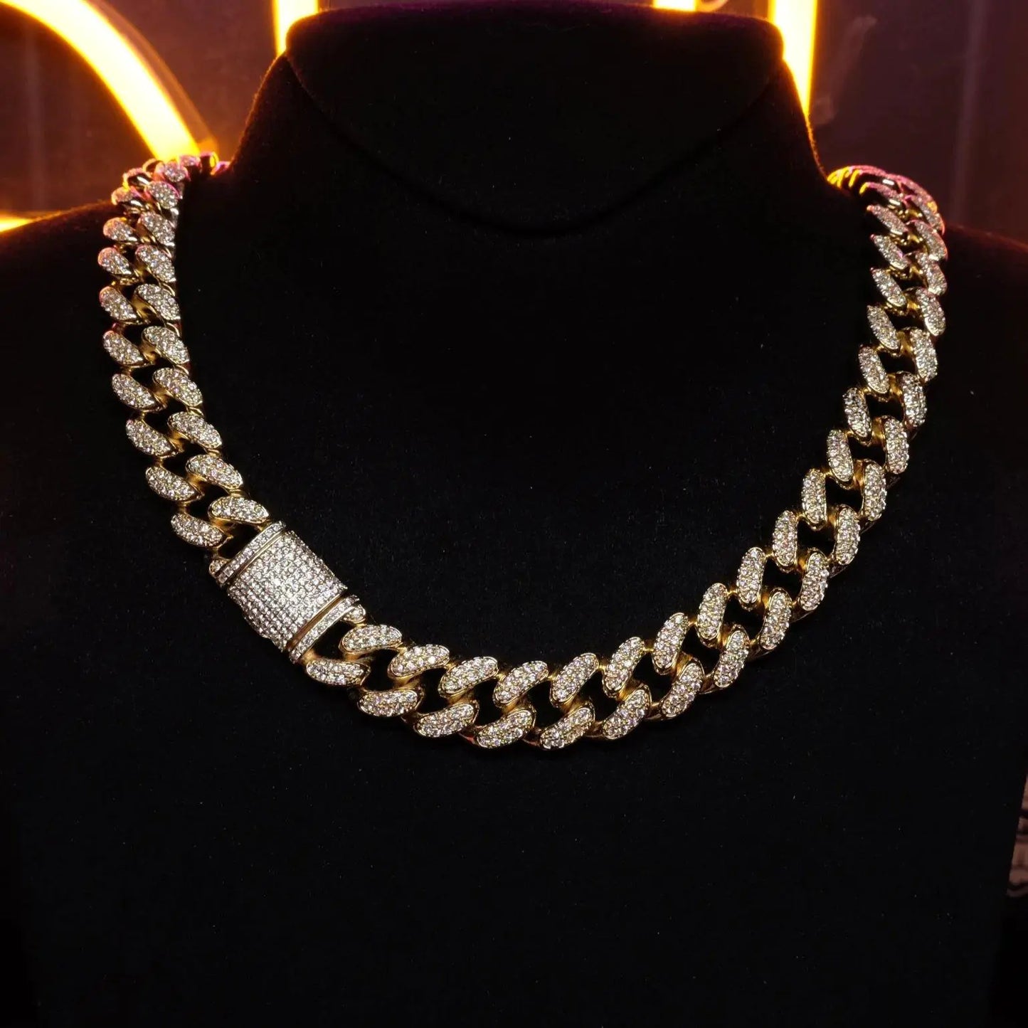 Flip Buckle Iced Cuban Link Chain Necklace – Gold-Plated Statement Piece