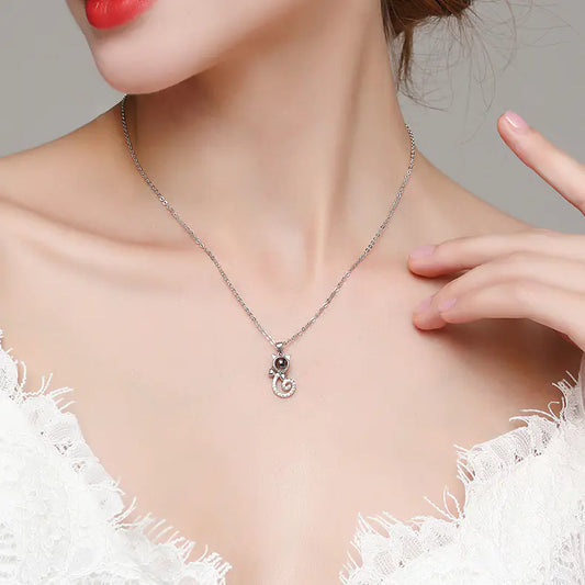 S925 Cat Projection Necklace – Elegant Silver Jewelry with Whimsical Feline Design