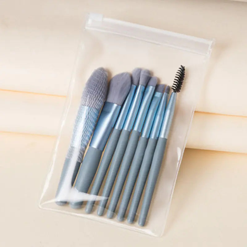 13-Piece Soft Makeup Brush Set for Beauty – Flawless Application with Velvet Bag
