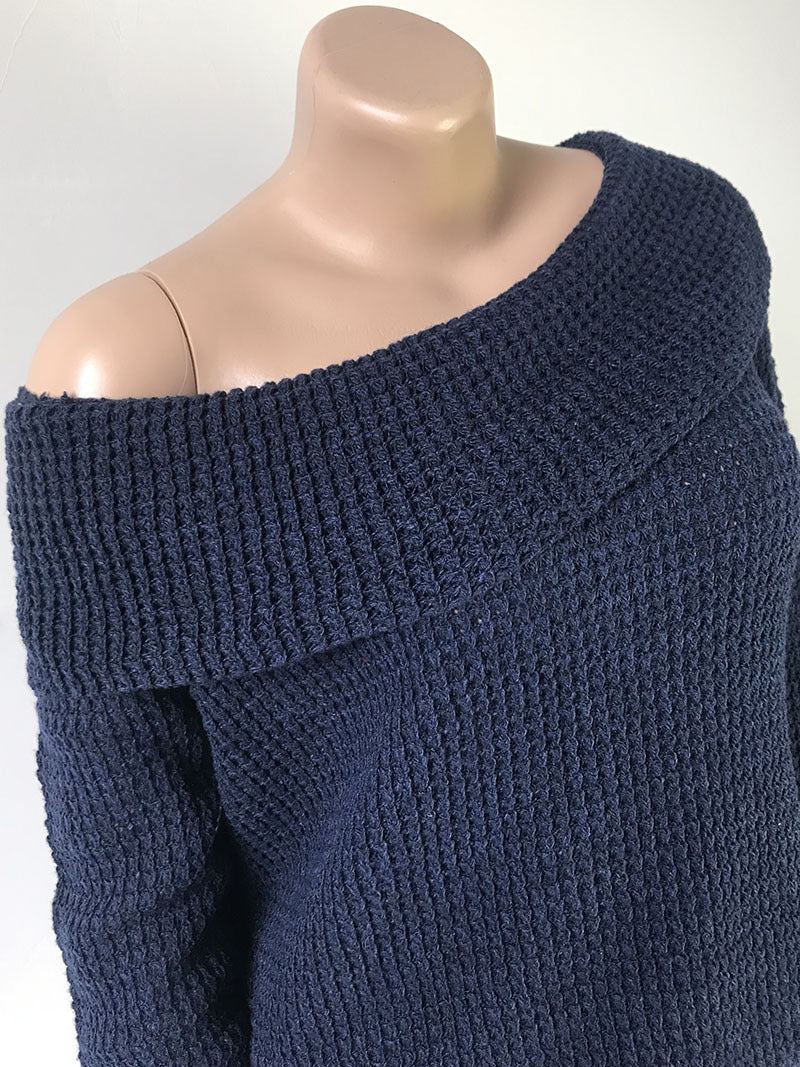 Luxurious Knitted Sweater – Loose Fit, Medium Thickness, Long Sleeves (S–XL)