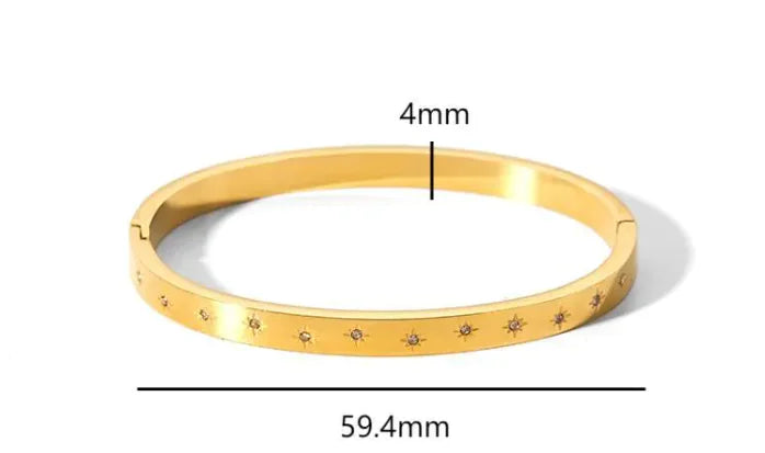 Luxe Star Buckle Bracelet: Modern Elegance Meets Durability