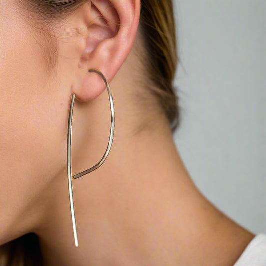 P Earrings – Minimalist 18K Gold Vermeil Arched Earrings