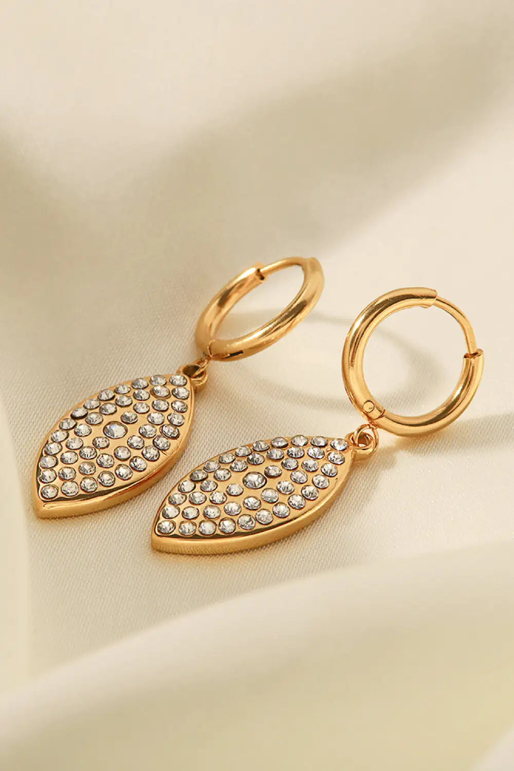 Inlaid Rhinestone Leaf Drop Earrings: A Touch of Elegance & Sparkle