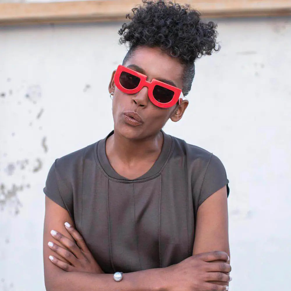 unisex Vintage Irregular Thick Frame Sunglasses – Bold Retro Style with UV400 Protection (230mm Width)