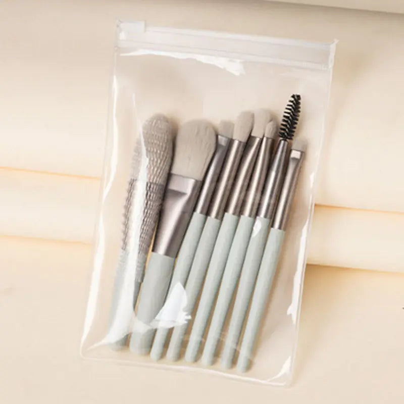 13-Piece Soft Makeup Brush Set for Beauty – Flawless Application with Velvet Bag