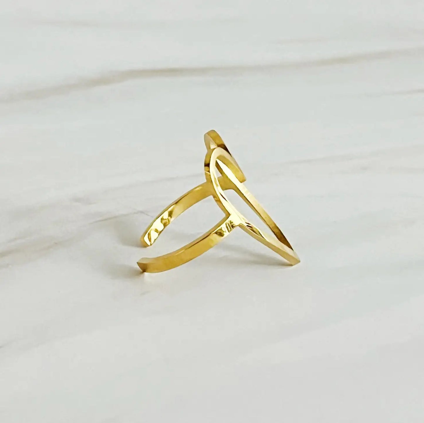 Open Heart Lovely Ring – 18K Gold-Plated Stainless Steel, Minimalist Design, Hypoallergenic & Water-Resistant