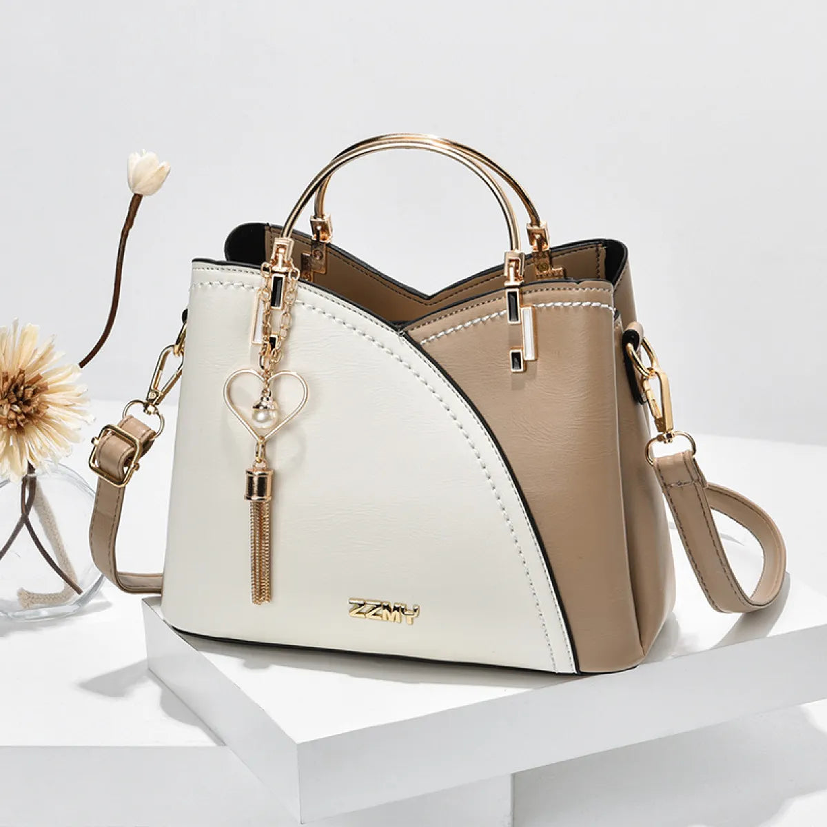Street Chic Medium PU Leather Handbag – Stylish Everyday Essential