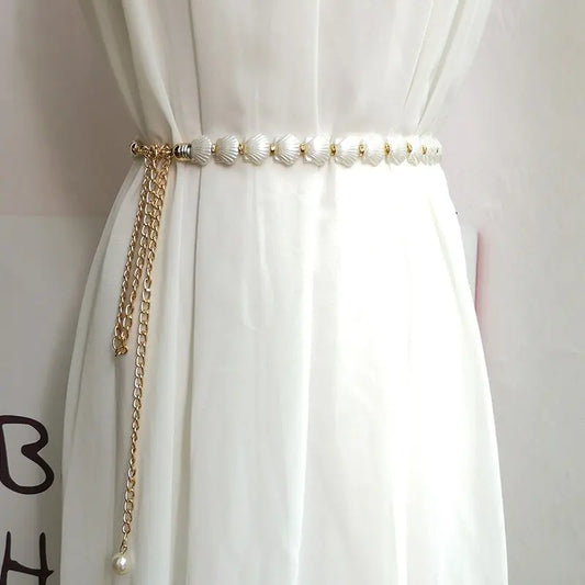 Elegant Pearl Women's Chain Belt – A Timeless Statement Accessory