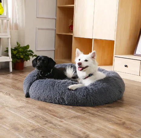 Fluffy Donut Pet Bed – Plush, Calming Comfort for Dogs and Cats