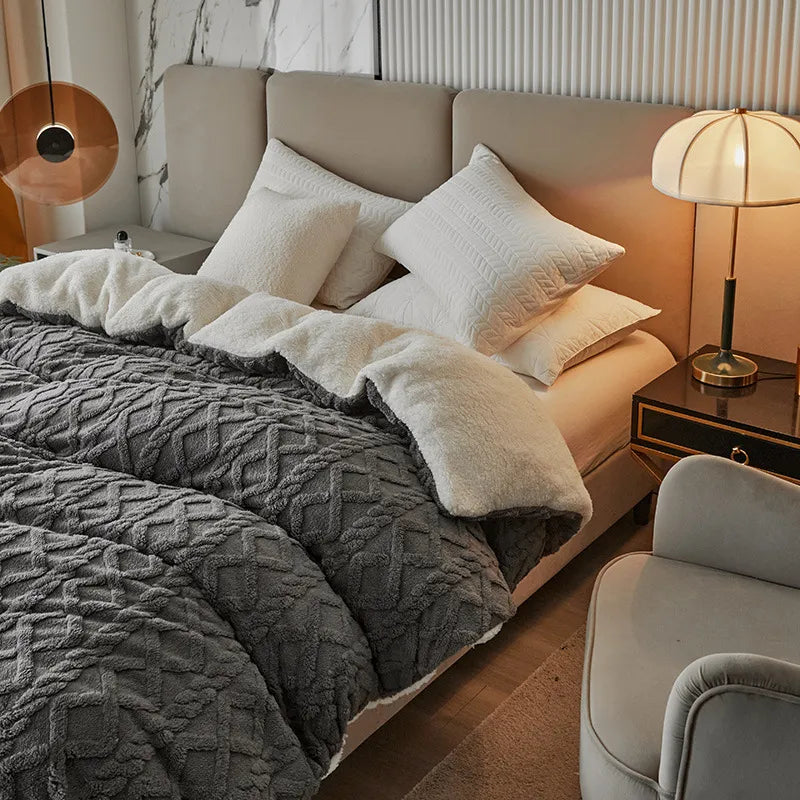 Soft Polyester Blanket – Modern Solid Color Throw (Multiple Sizes & Colors)